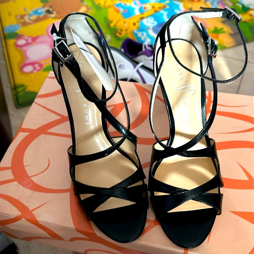 New- Ivanka Trump Helice high heel. Super cute and sexy. Night out, party.